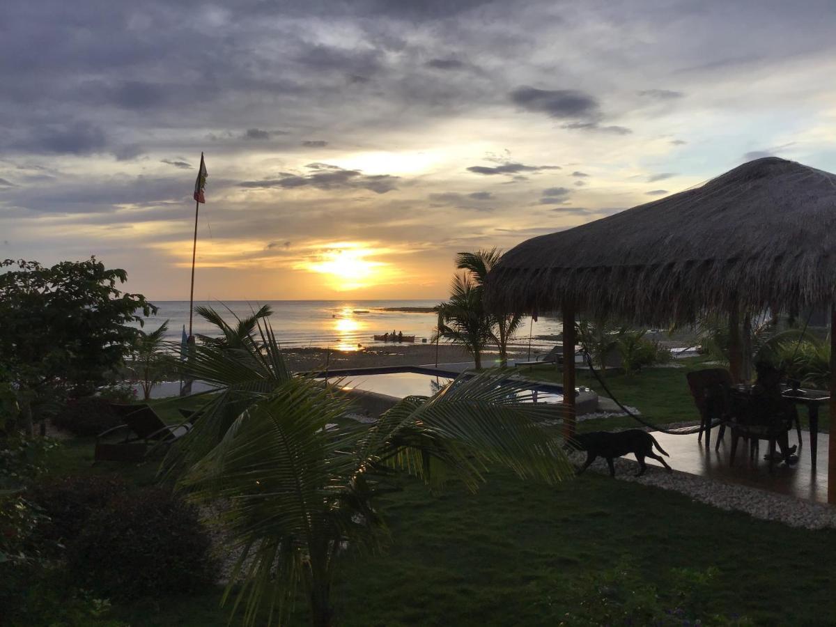 Bamboobeachvilla2 Ac New Oceanfront Pool Sunsetview Garden Kitchen Satellite Starlink Wi-Fi Dimiao المظهر الخارجي الصورة
